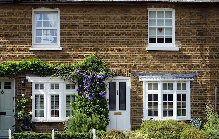 Living In Cardiff Newport <div class="uk-text-muted uk-h3 uk-margin-remove">Local Property Guide</div>