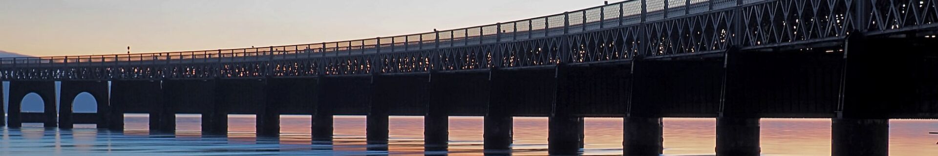 Local Property Guide <div class="uk-text-primary uk-h2 uk-margin-remove">Dundee</div>