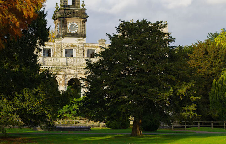 Living In Stoke On Trent <div class="uk-text-muted uk-h3 uk-margin-remove">Local Property Guide</div>